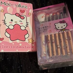 Hello Kitty Eyeshadow Palette - Pink and Gold